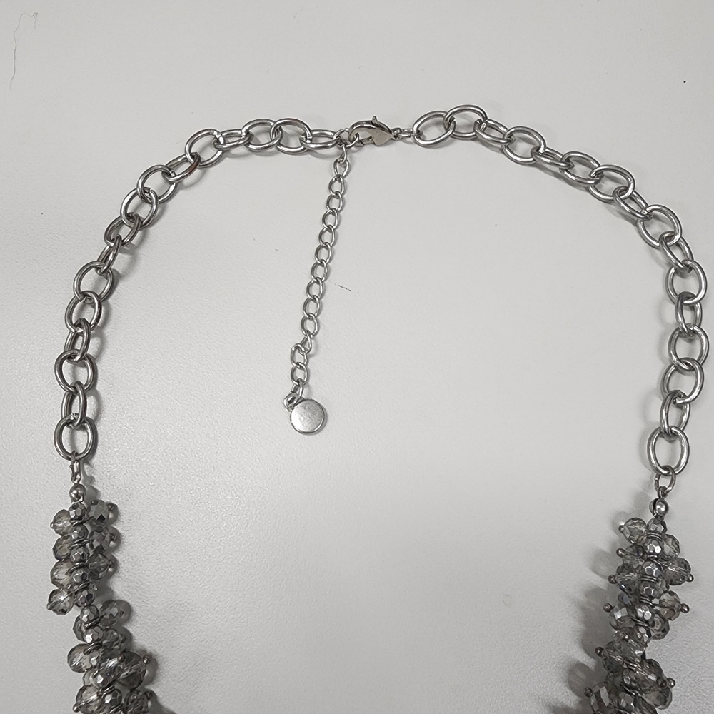Simply Vera Vera Wang Faceted Crystal Statement Necklace Gray Cha Cha Beaded - Picture 12 of 14